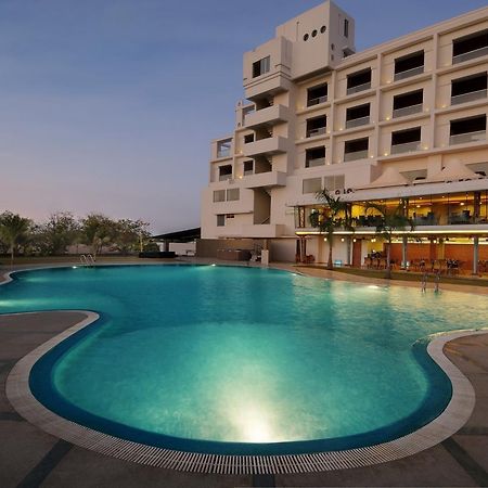 Seasons Rajkot Hotel Exterior photo