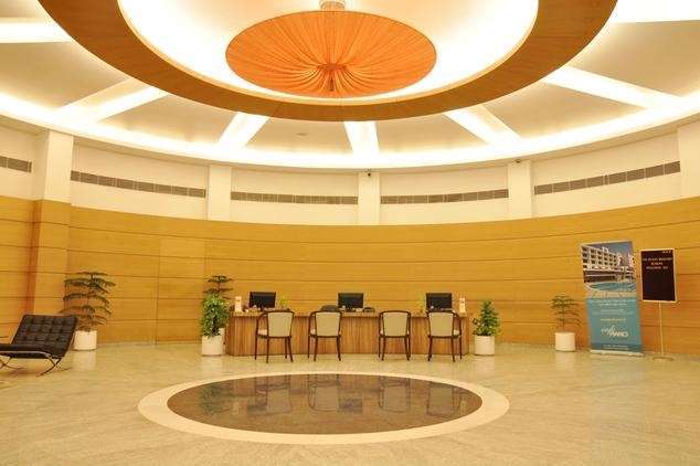 Seasons Rajkot Hotel Interior photo